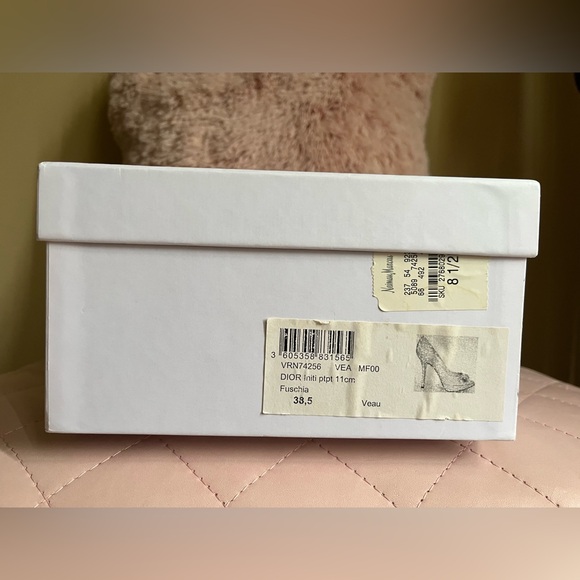 Christian Dior NWT VINTAGE Fuchsia Patent Leather Platform Dior Logo Heels 💕 - Picture 13 of 14